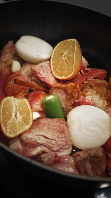 Traditional Mexican Carnitas