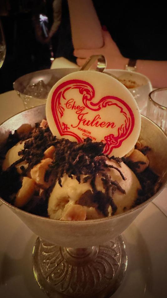 Romantic dinner at Chez Julien, Paris