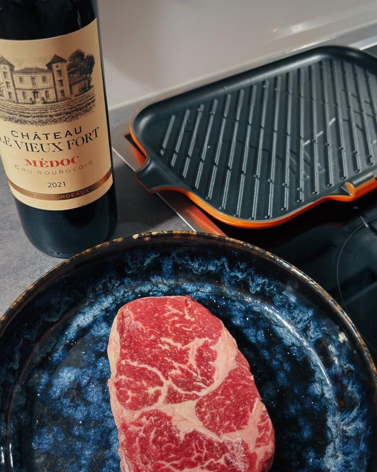 Rib Eye Royale Steak Sandwich