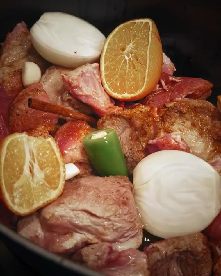 Traditional Mexican Carnitas