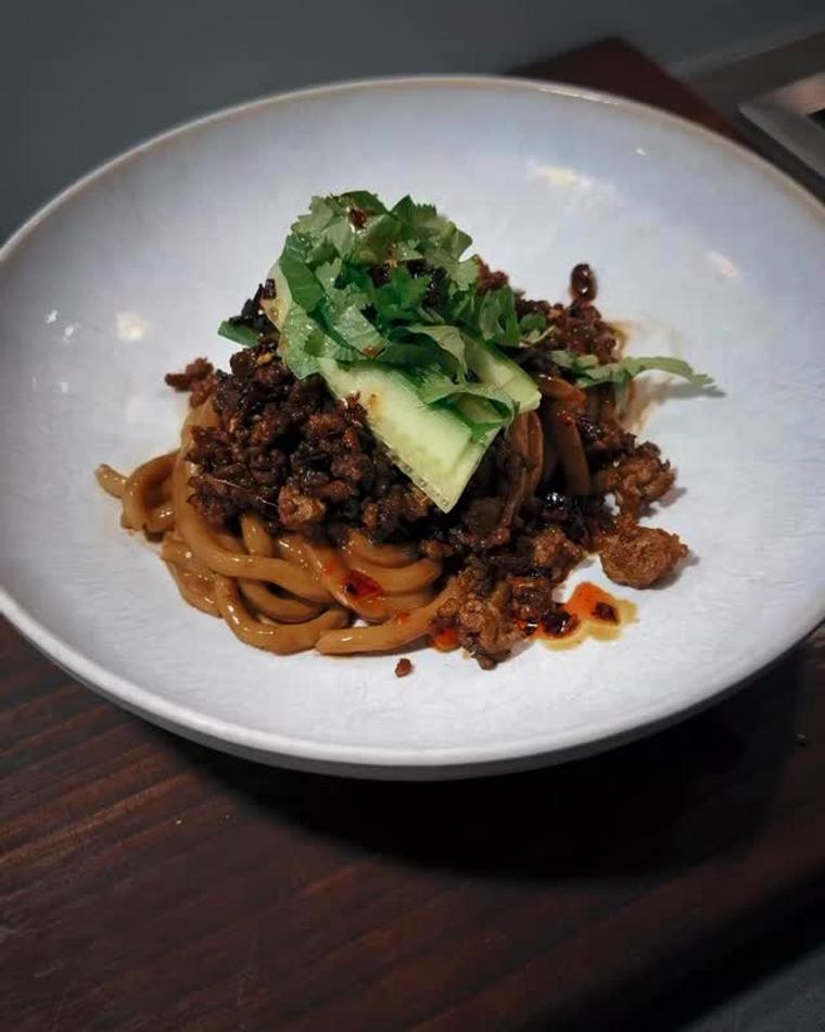 Spicy Garlic Udon Noodles